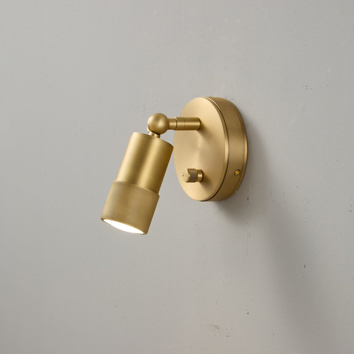 Antique Brass Wall Lamp Integrated LED Lighting Hardwired Warm Light 4500K for Living Room Hallway Bedroom | Sansoti