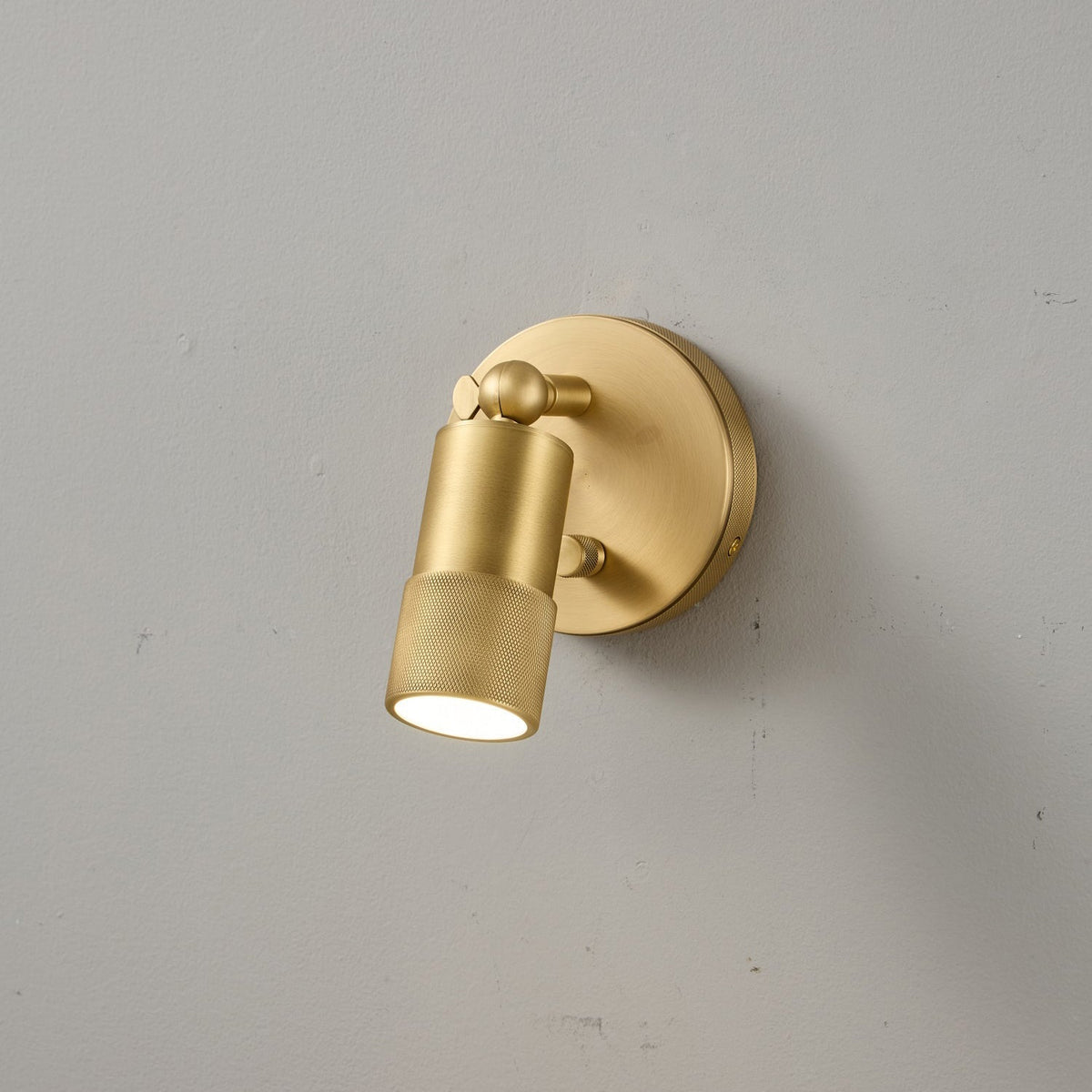 Antique Brass Wall Lamp Integrated LED Lighting Hardwired Warm Light 4500K for Living Room Hallway Bedroom | Sansoti