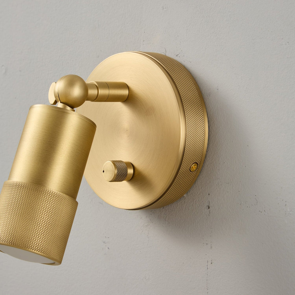 Antique Brass Wall Lamp Integrated LED Lighting Hardwired Warm Light 4500K for Living Room Hallway Bedroom | Sansoti