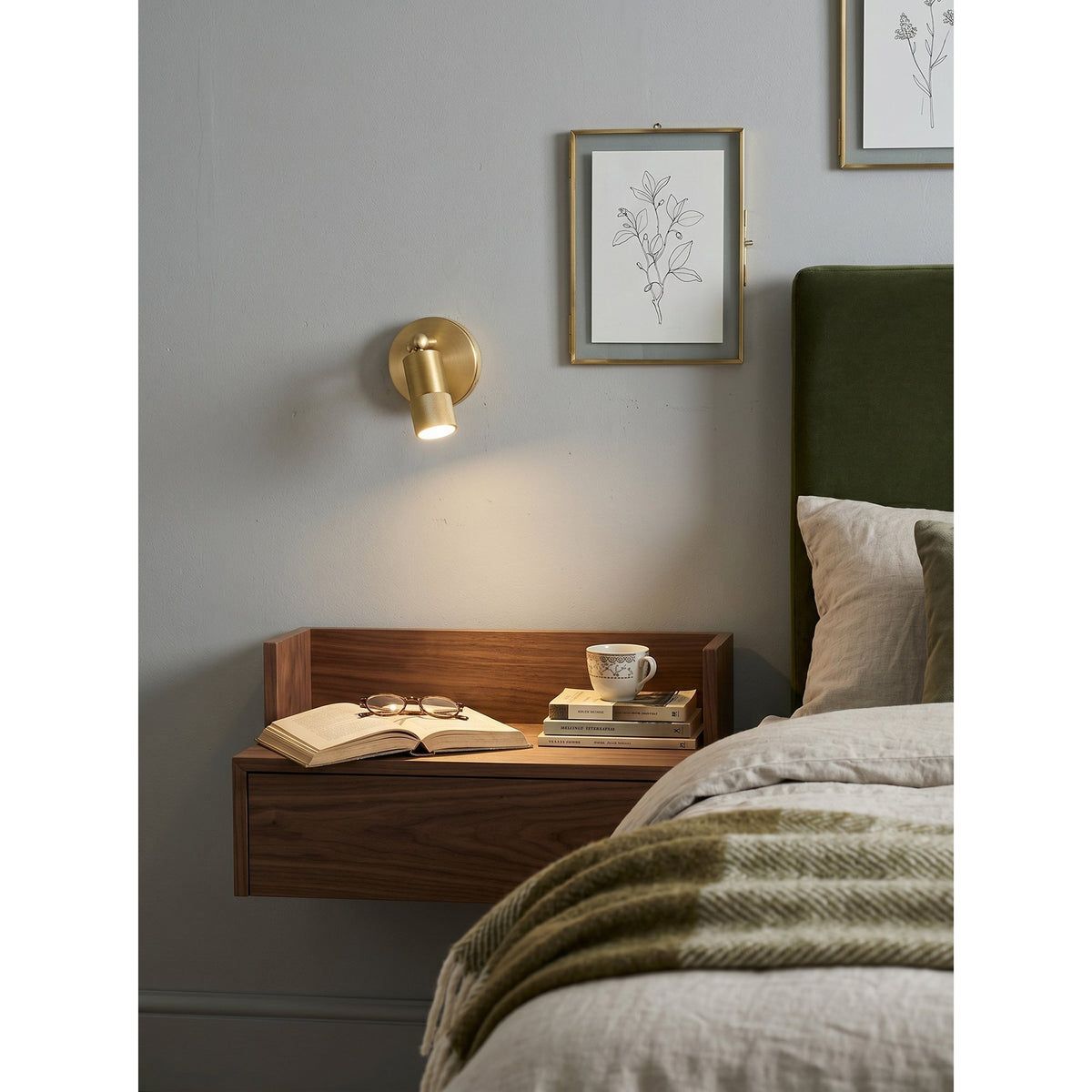 Antique Brass Wall Lamp Integrated LED Lighting Hardwired Warm Light 4500K for Living Room Hallway Bedroom | Sansoti