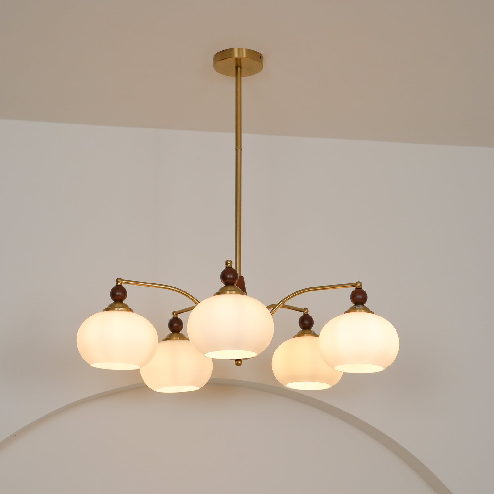 Retro Calliope Kroonluchter – Metalen Hanglamp met Glazen Kappen – 3, 5 of 8 Lichtpunten – Klassiek Vintage Design voor Eetkamer en Woonkamer | Sansoti