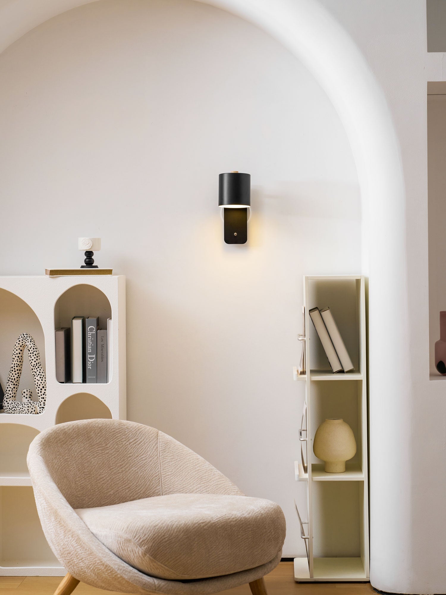 Draaibare Wandlamp Oplaadbaar USB-C 350° Rotatie Dimbaar Touch 4 Kleuren | Sansoti