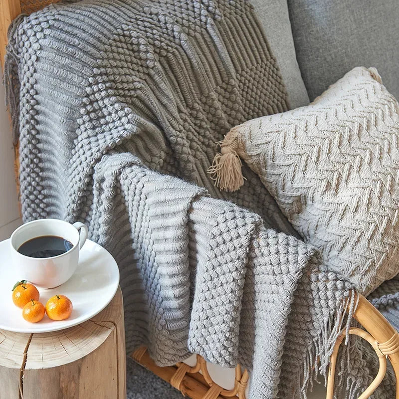 Gestrickte Decke aus Acryl, weich und warm, mit skandinavischem Muster, Sofadecke für Schlafzimmer und Wohnzimmer, dekorative Decke | Sansoti