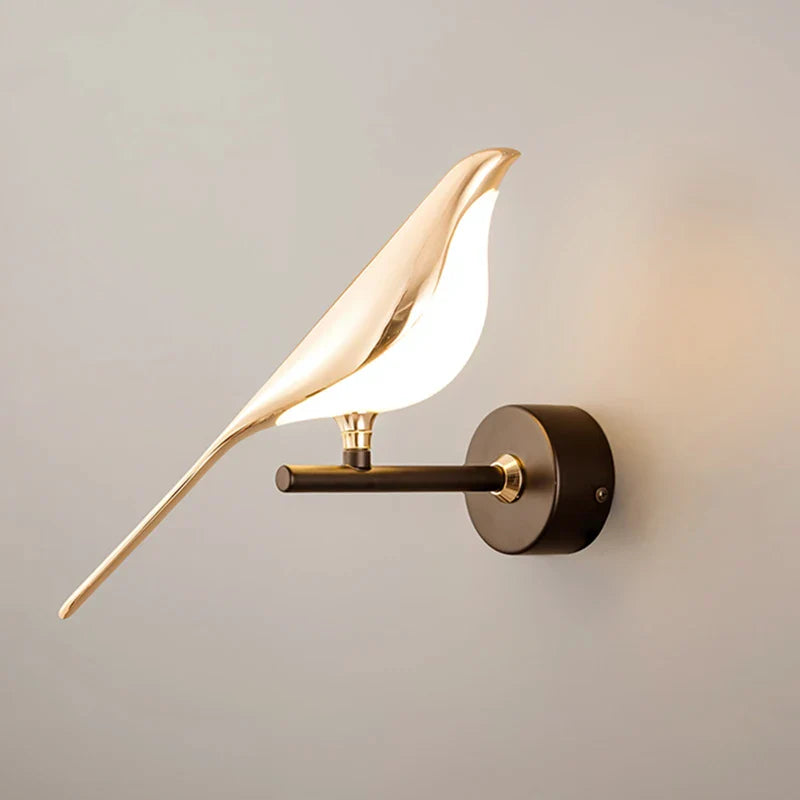 Design Wandleuchte LED in Vogelform – Goldene Wandlampe mit warmem Licht | Restfield