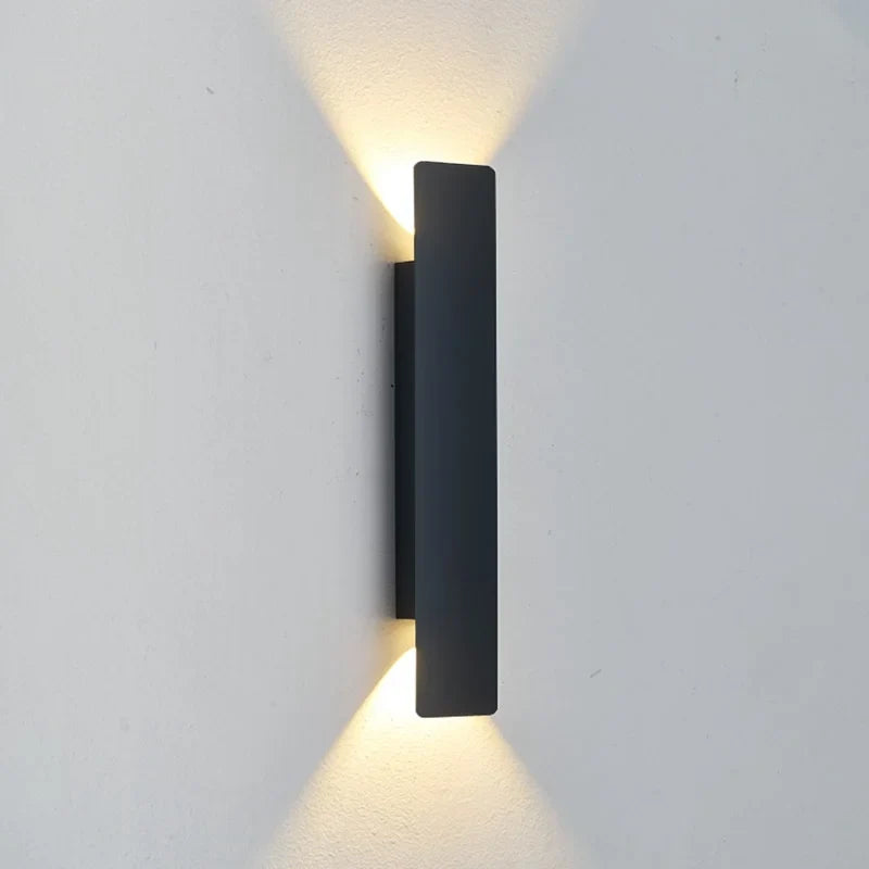 Aluminium-Außenwandleuchte mit LED, 18 W, schwarz, wasserdicht, IP65, moderne Beleuchtung für Terrasse, Garten und Balkon | Sansoti
