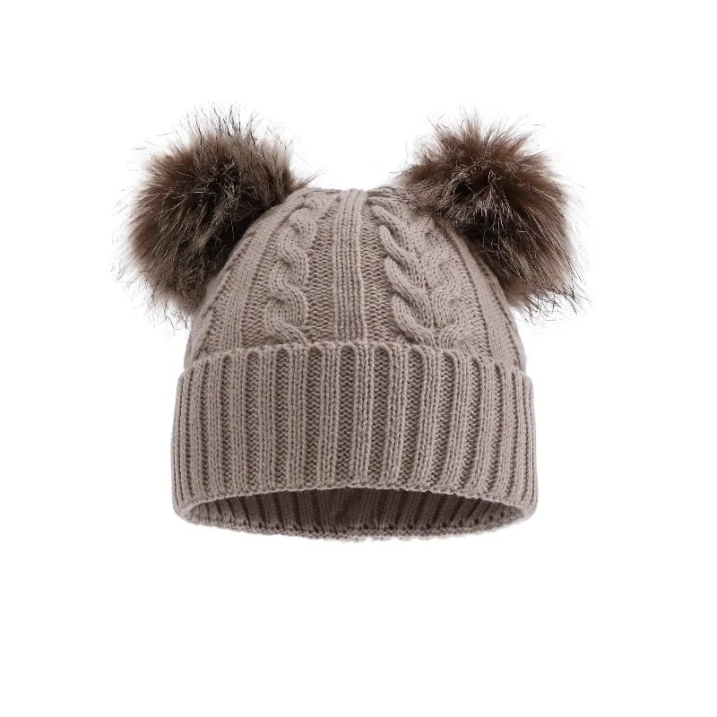 Gebreide Wintermuts met Dubbele Pompons voor Dames Warm Outdoor Accessoire Rekbaar Effen Kleur Casual | Sansoti