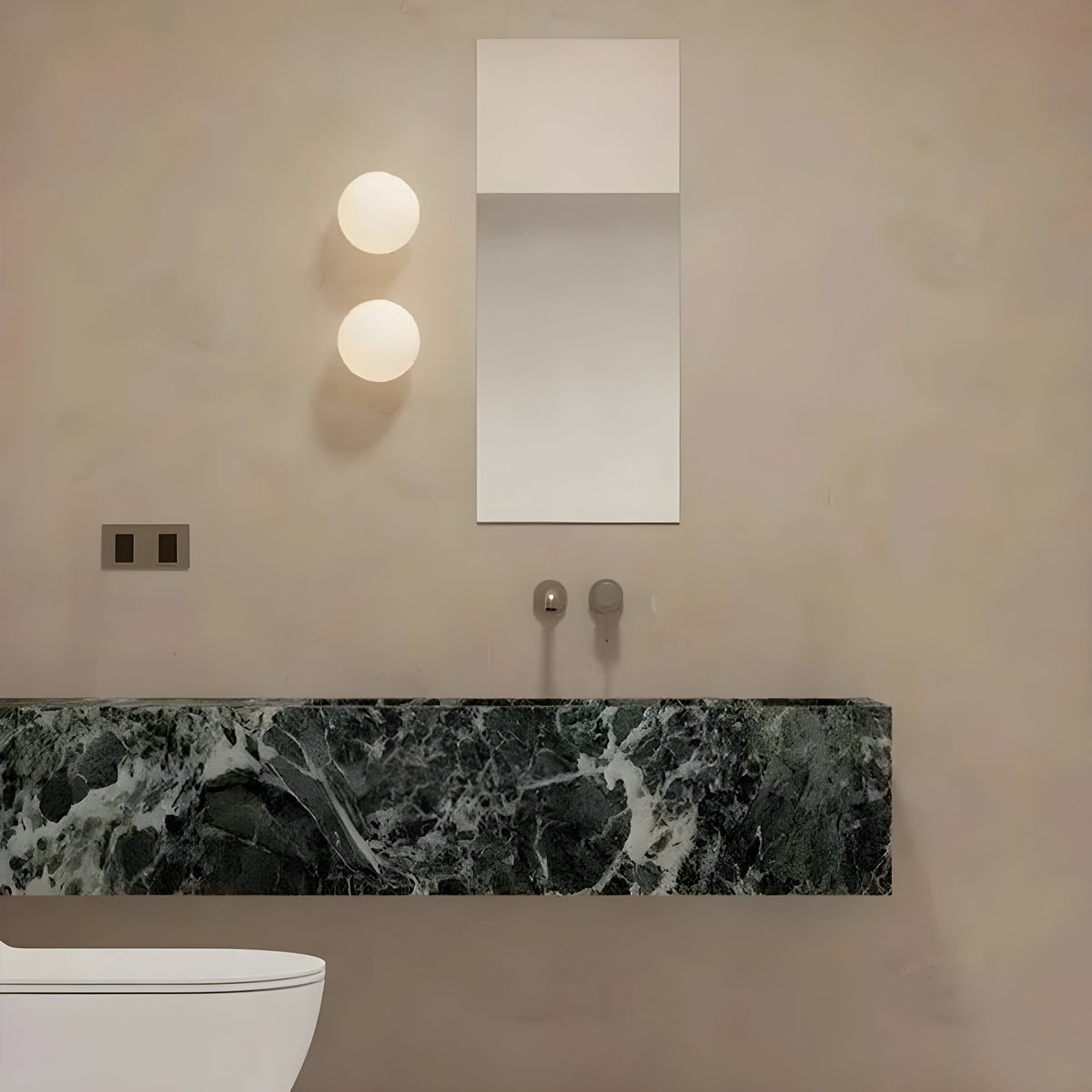 Wandleuchte runde Kugel aus Milchglas mit G9-Fassung, modernes skandinavisches Design für Flur, Schlafzimmer und Wohnzimmer | Sansoti