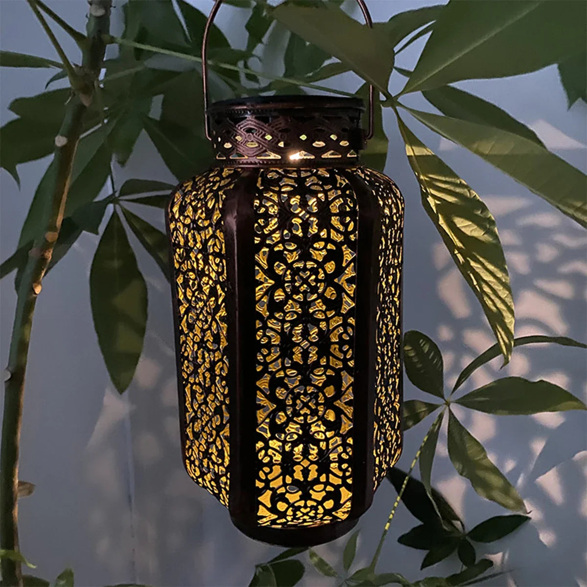 Lanterne solaire extérieure fer cuivre motif marocain Jardin Terrasse Balcon IP44 8-10 heures Énergie solaire Éclairage d'ambiance | Restfield