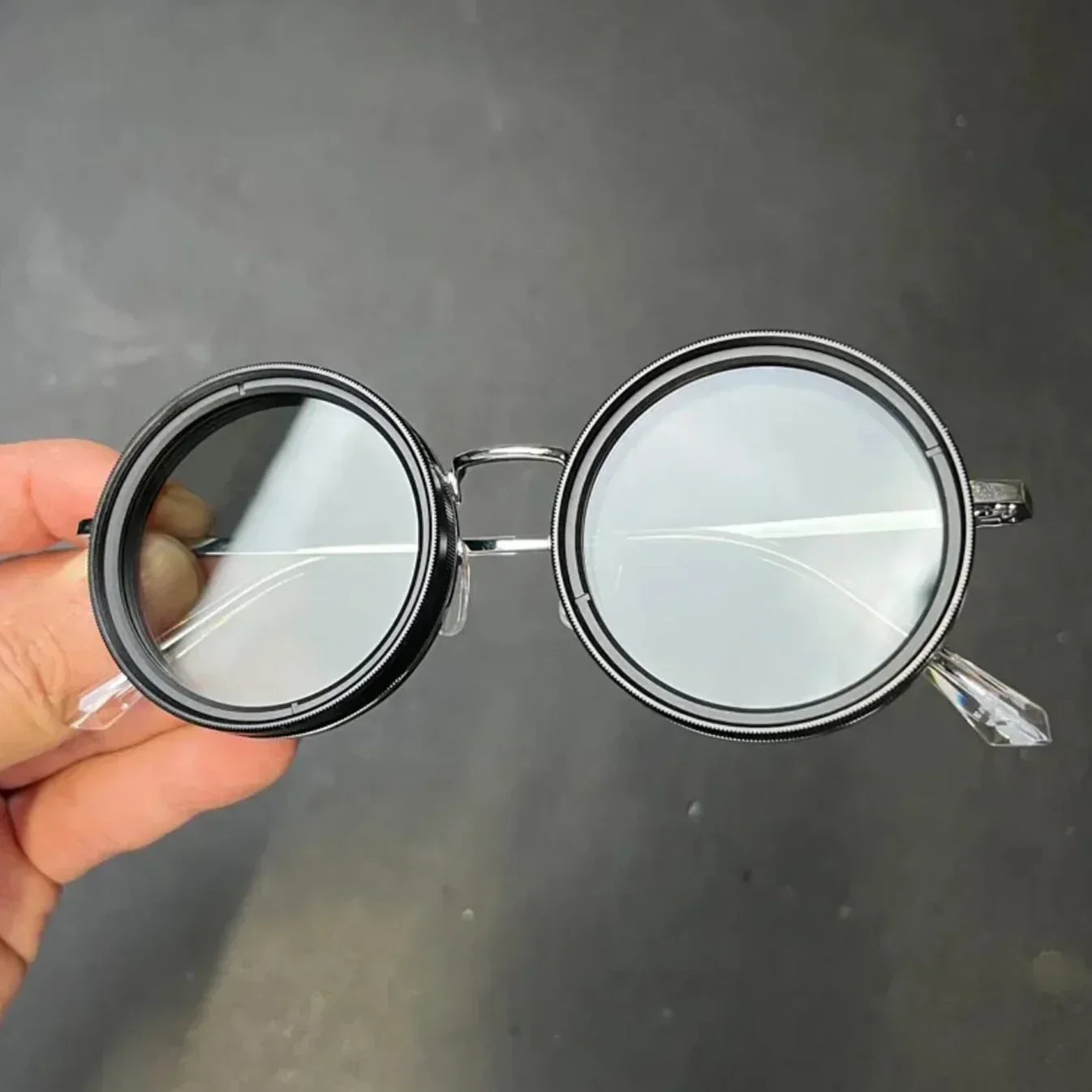 Zonnebril met Donkere Glazen UV400 Bescherming Zwart Retro Goud Zilver Fashion | Sansoti