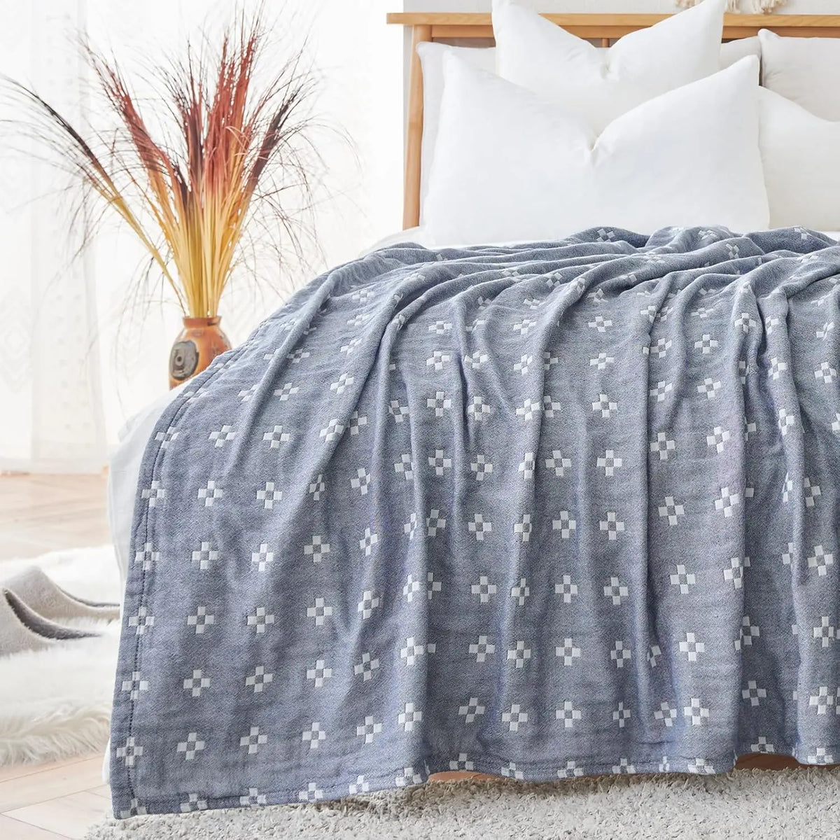 Muslin Throw, Three-Layer Cotton Blanket, Reversible Geometric Pattern, Living Room, Bedroom, Sofa, Bed | Sansoti