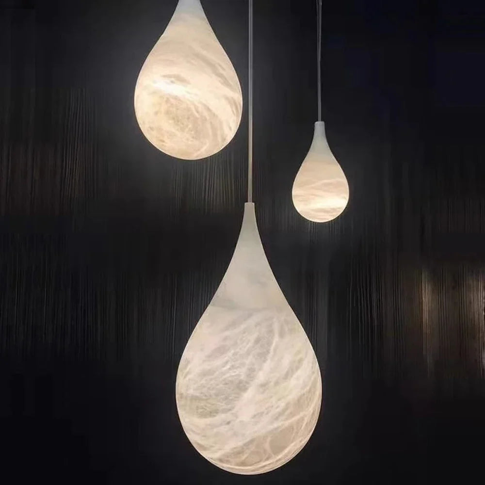 Hängeleuchte in Tropfenform aus Alabaster, dimmbare LED-Beleuchtung für Kücheninsel und Nachttisch, skandinavische Einrichtung | Sansoti