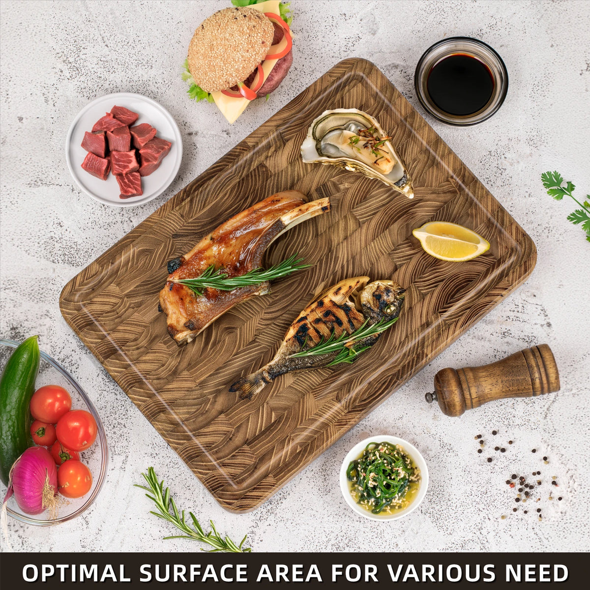 Planche à découper rectangulaire en bois avec rainure à jus et poignées pour hacher professionnellement la viande et les légumes en cuisine | Sansoti