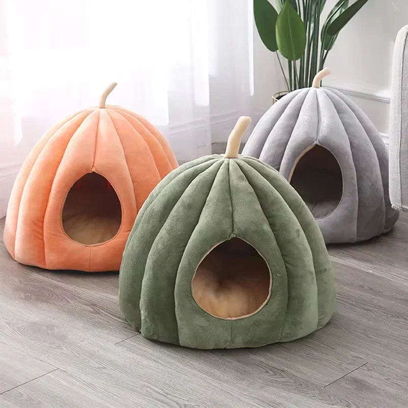 Gesloten Huisdierbed – Warm Pluche Design voor Katten en Kleine Honden | Sansoti