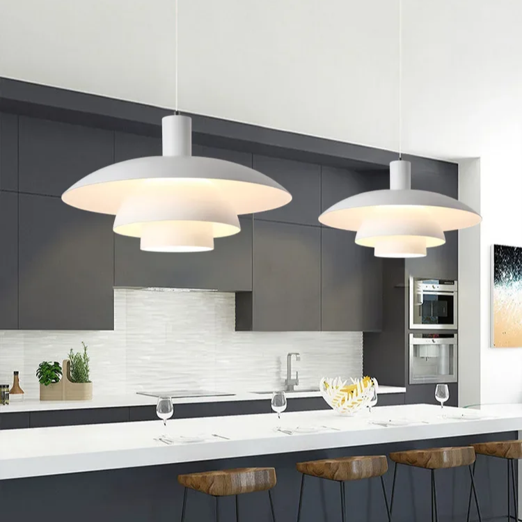 Skandinavische Design-Pendelleuchte aus Metall mit sanft diffusem LED-Licht für zeitlose Interieurs | Restfield