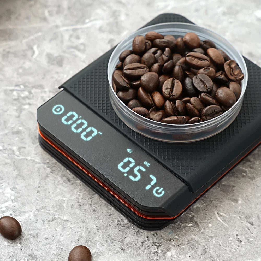 Kaffeewaage Digital 2000g Wiederaufladbar USB-C Timer Espresso Präzision 0,1g LED Kompakt Tragbar Barista Küchenwaage | Restfield