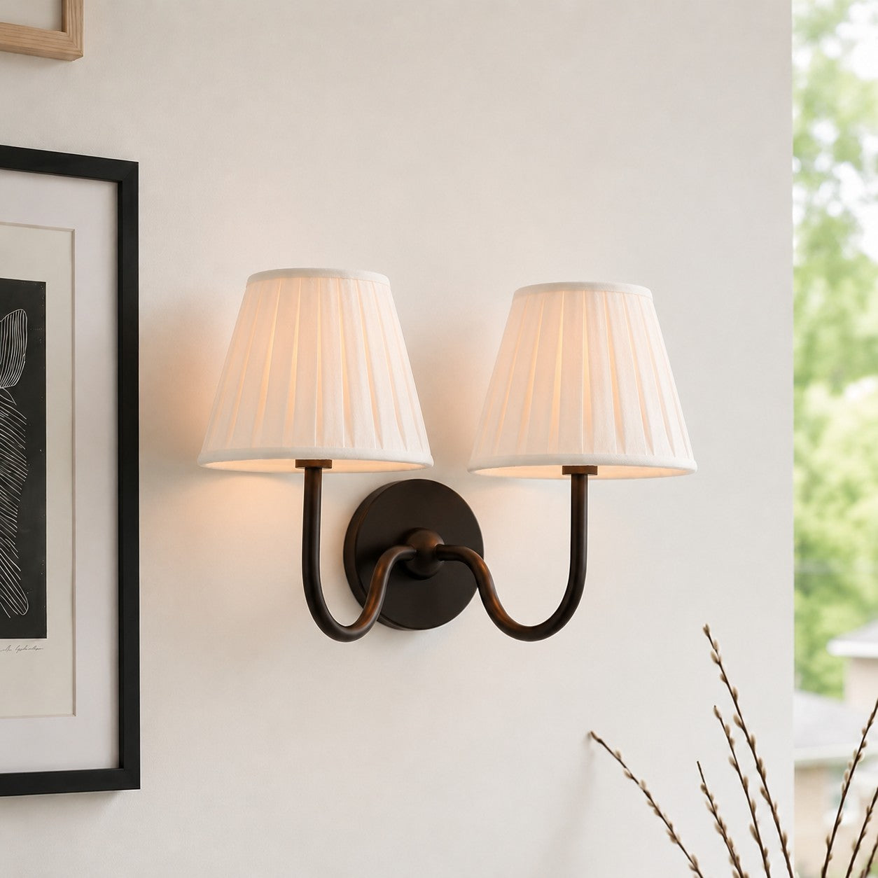 Wandlamp met Geplisseerde Stoffen Kap – Klassieke Verlichting voor Slaapkamer en Woonkamer | Sansoti