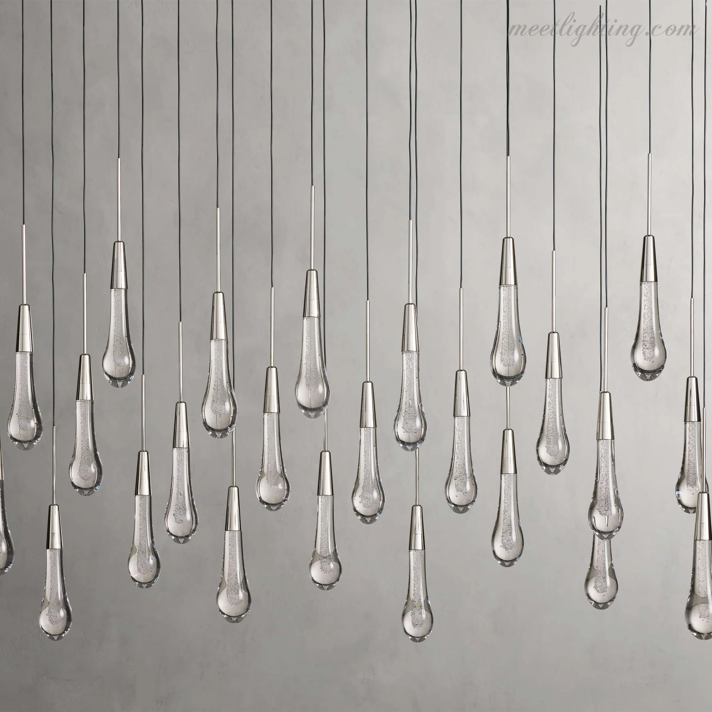 Lustre linéaire avec lampes LED réglables adapté à la salle à manger et à la cuisine en verre fabriqué à la main au design moderne | Sansoti