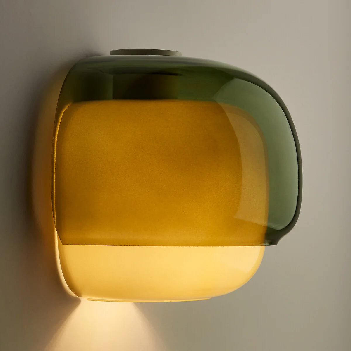 Moderne Glazen Wandlamp met Dubbele Paddenstoelkap – Kleurrijk Accent voor Slaapkamer en Gang | Sansoti