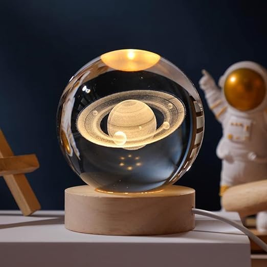 Glazen Bol met LED Verlichting 7cm Kosmos Ontwerp Decoratieve Nachtlamp Houten Standaard USB Sfeerlamp | Sansoti