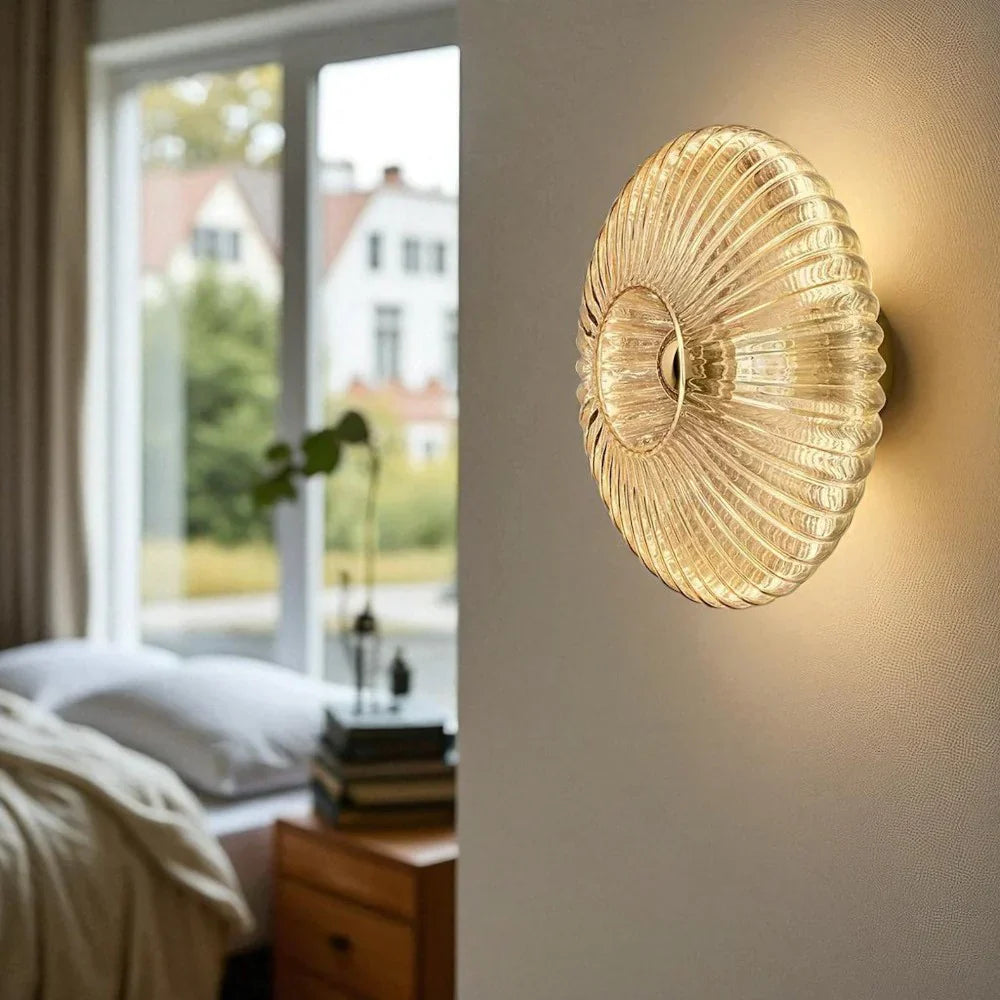 Ronde Glazen Wandlamp Geribbeld Schelp Design Goud Amber Woonkamer | Sansoti