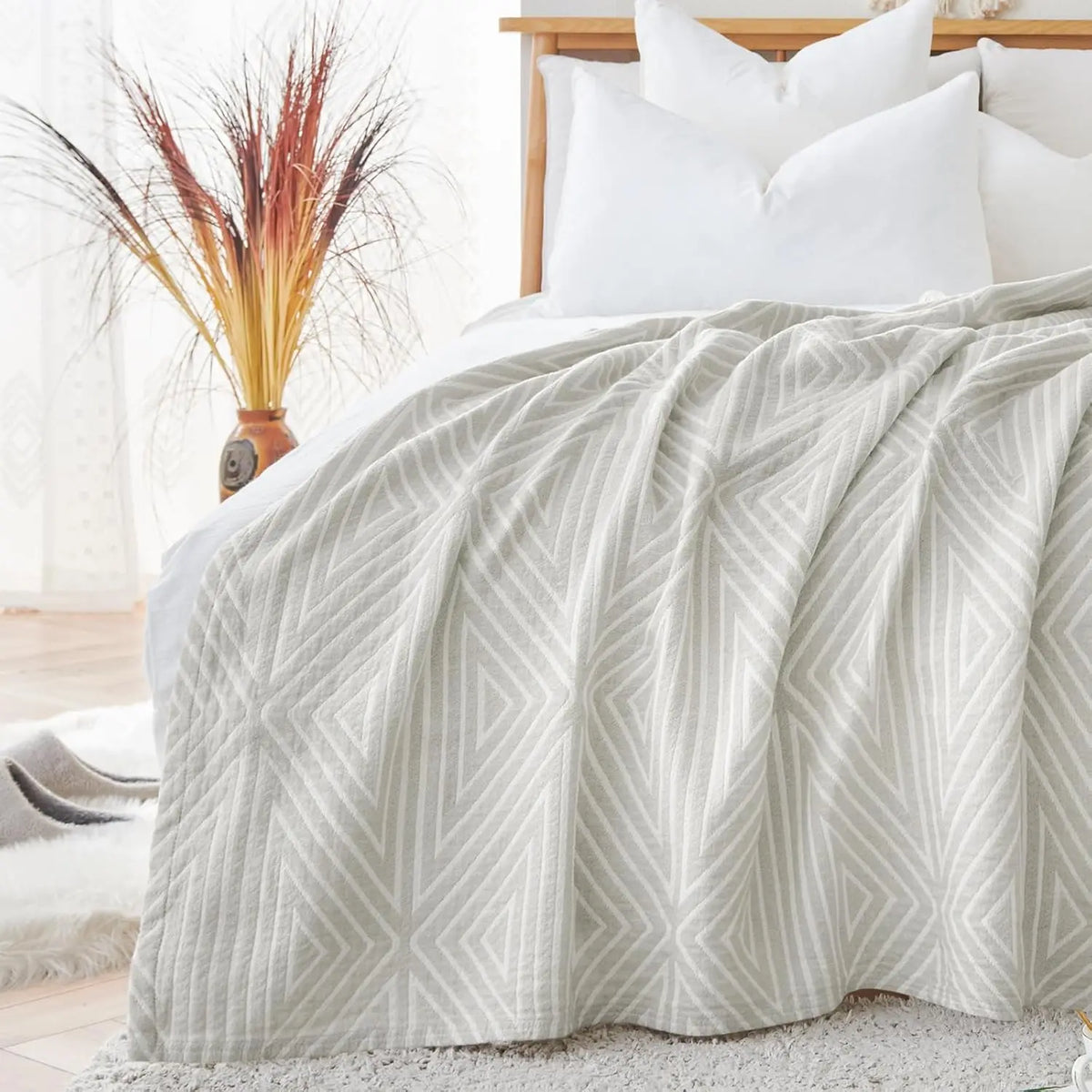 Muslin Throw, Three-Layer Cotton Blanket, Reversible Geometric Pattern, Living Room, Bedroom, Sofa, Bed | Sansoti
