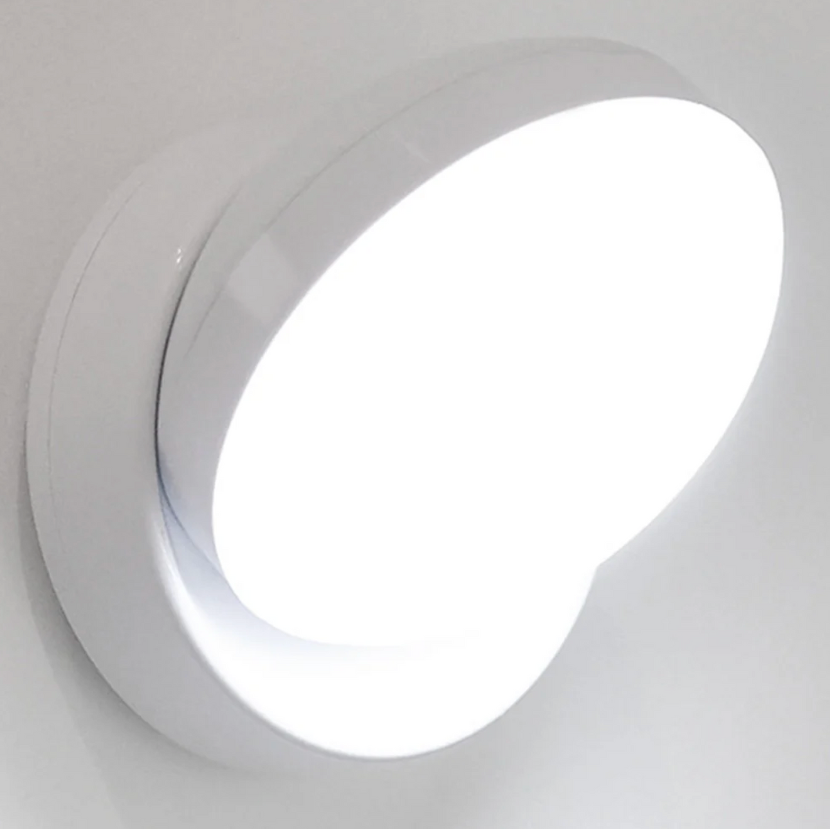 Rotatable Motion Sensor Wall Lamp LED Rechargeable Magnetic 360° Rotatable Acrylic Night Light 8x9cm | Sansoti