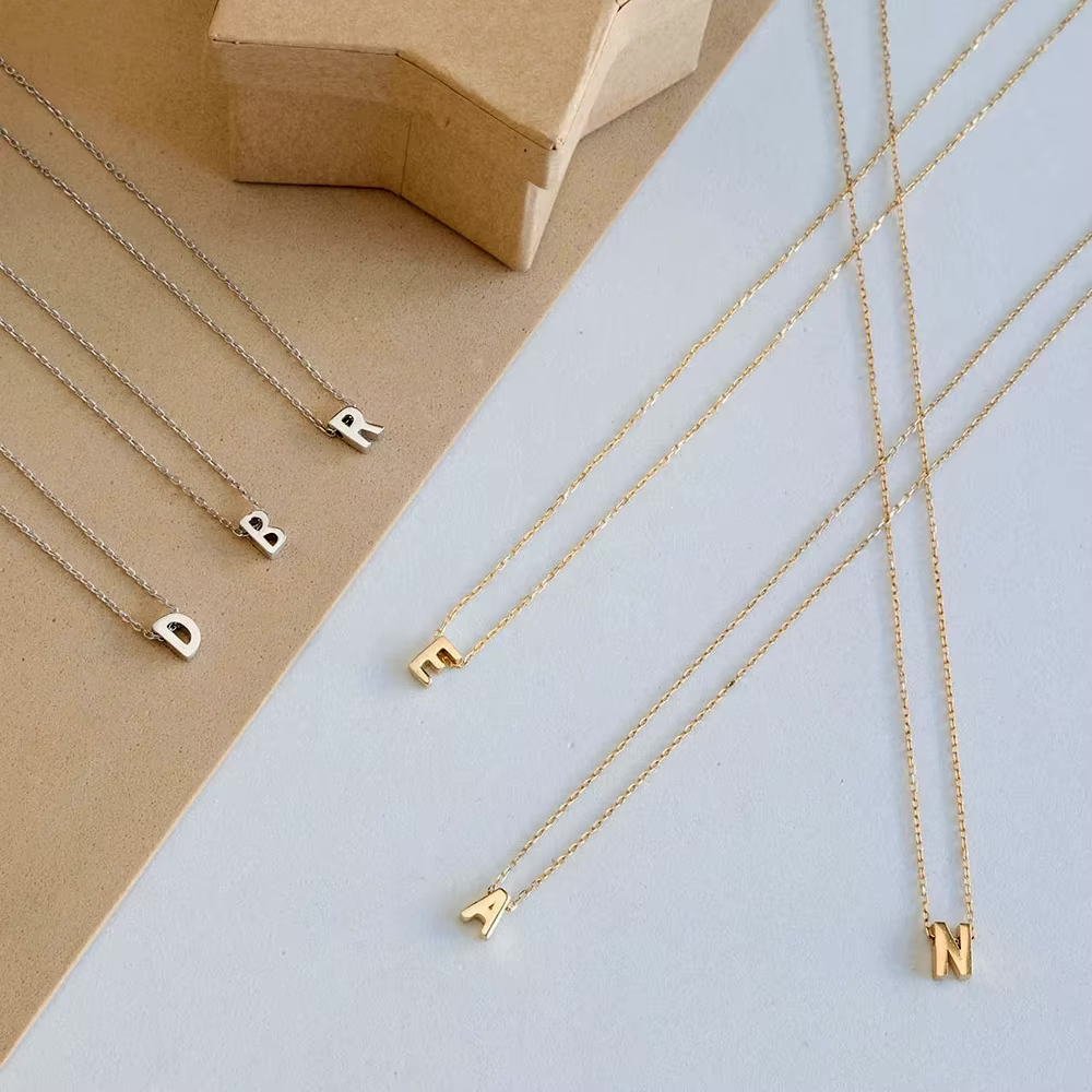Minimalistische Initiaal Ketting met Letter Hanger RVS Verstelbaar Goud Zilver Dames Sieraad Elegante Ketting | Sansoti