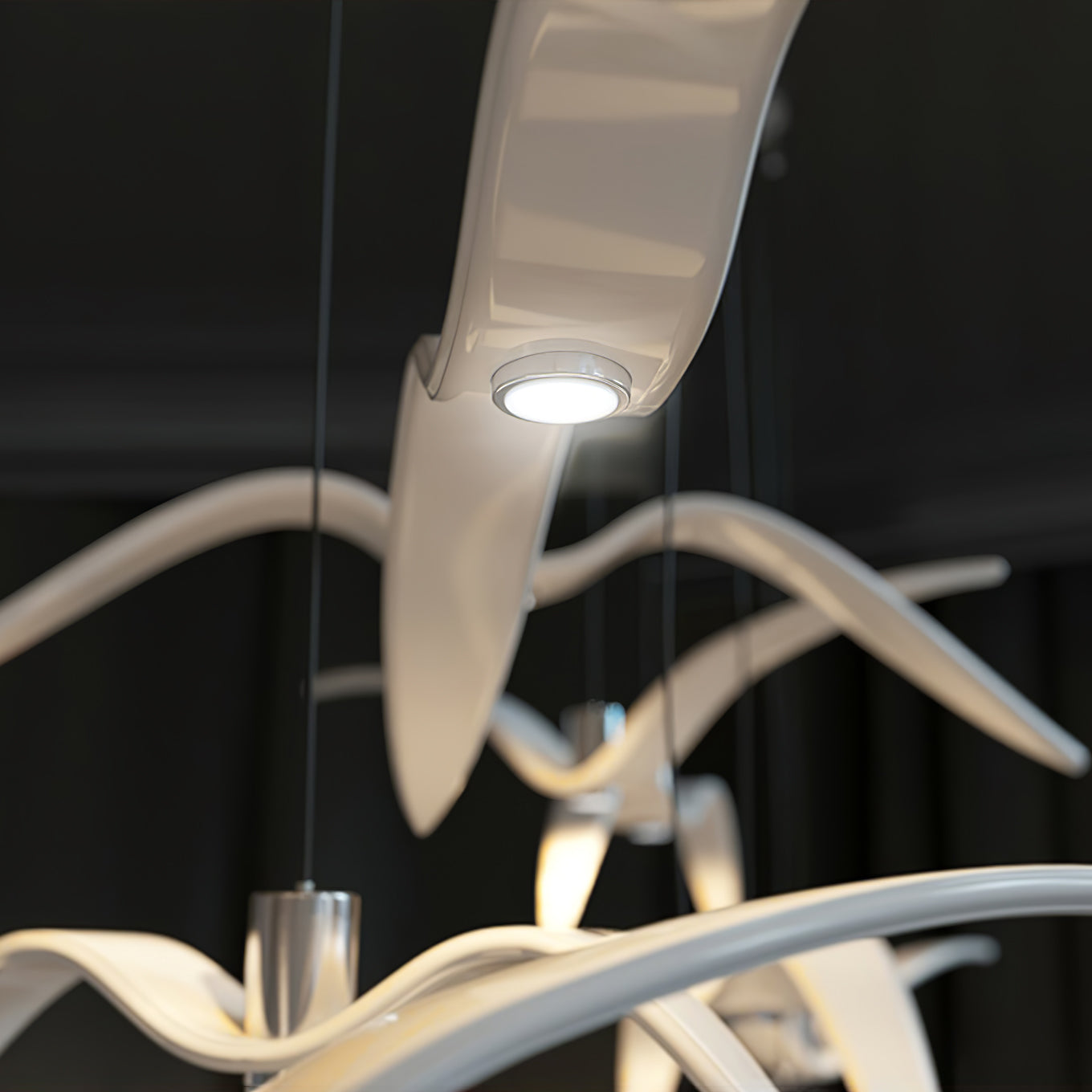 Suspension LED Design Oiseau Résine Aluminium Blanc Noir 3000K 4000K 6000K Salon Suspension Minimaliste Organique Plafonnier | Restfield