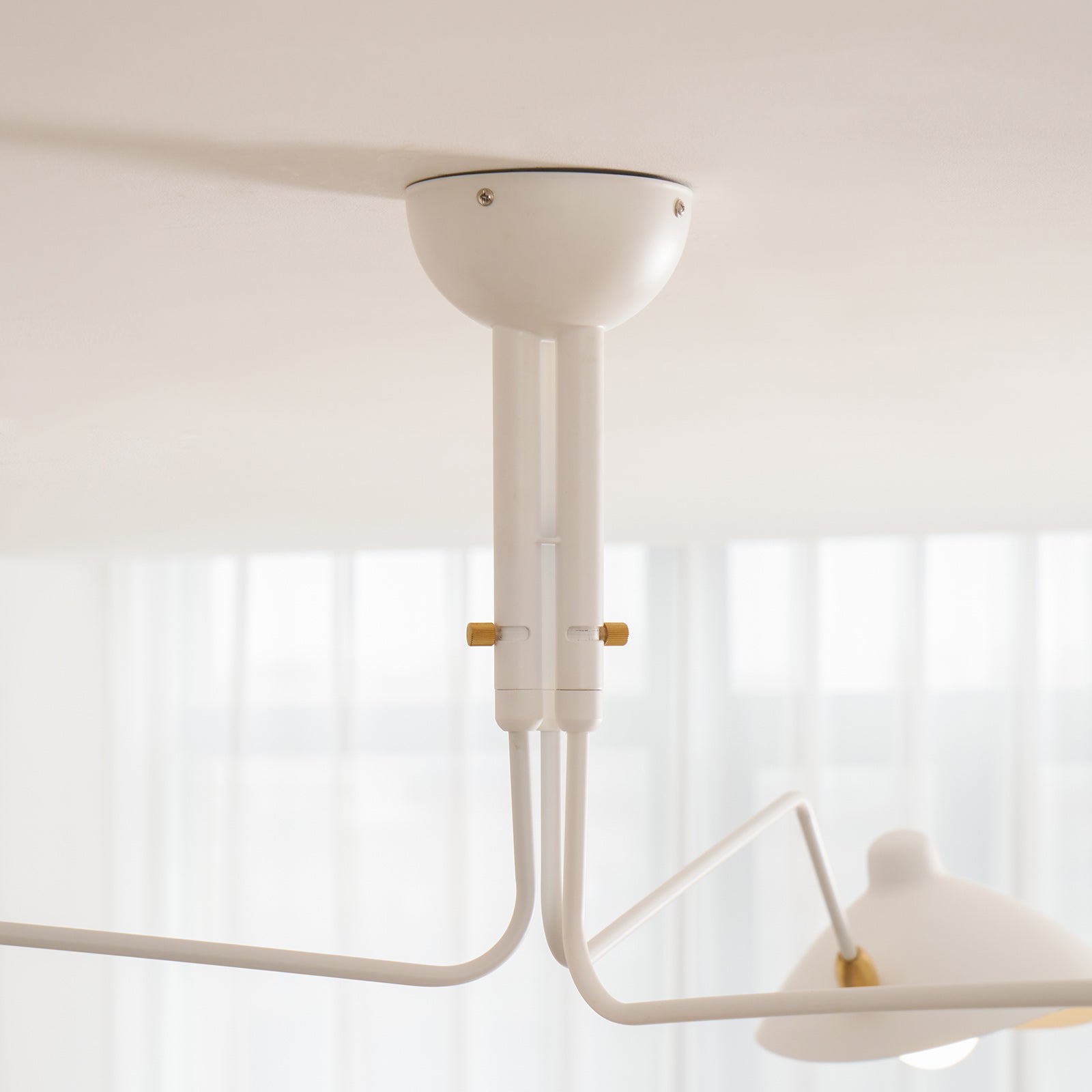 Plafondlamp Spider 3 Armen Mid-Century Modern Messing Verstelbaar Zwart Wit Grote Ruimte Restaurant Loft Stalen Armatuur Geïnspireerd Design | Sansoti