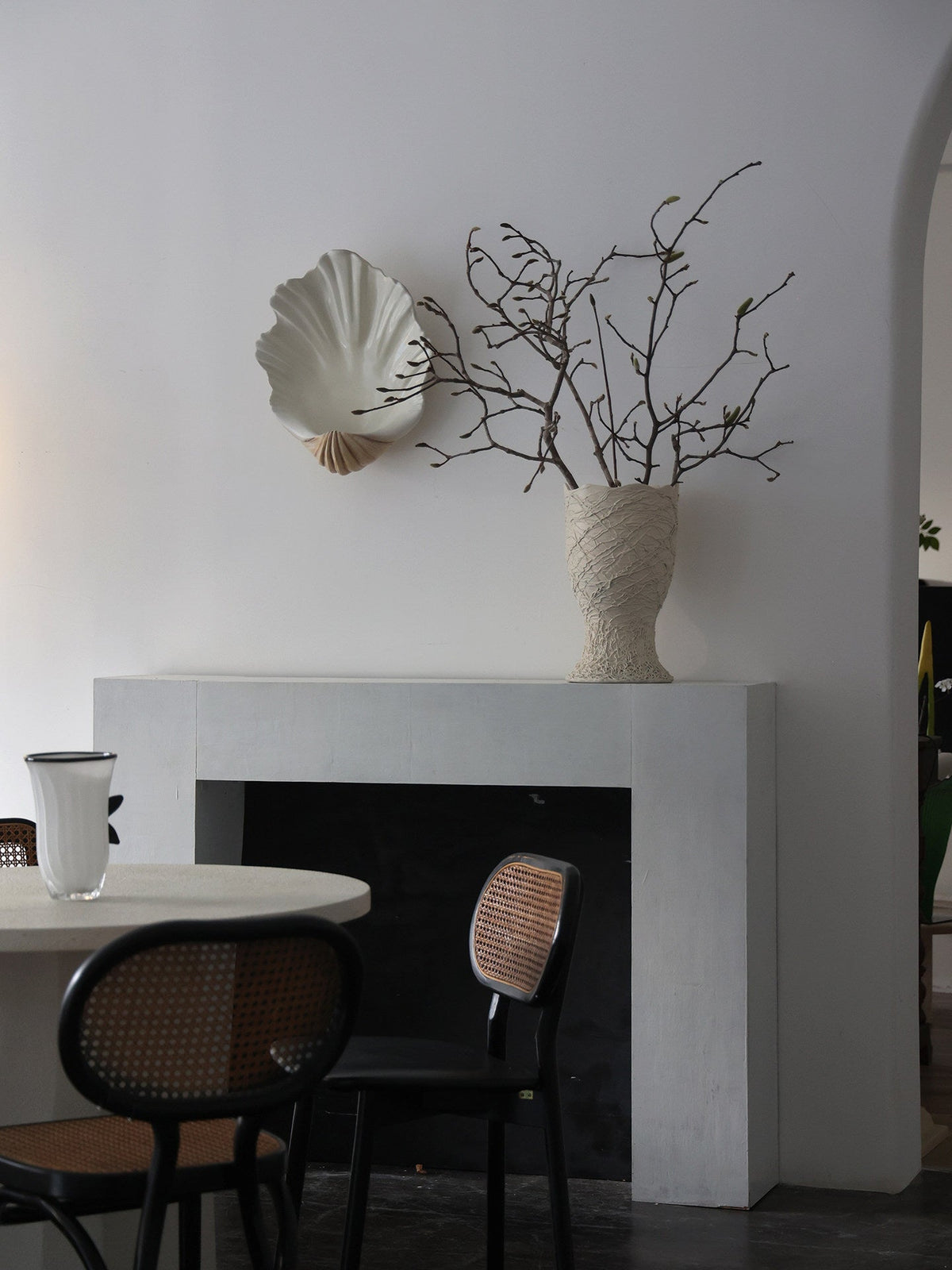 Wall Lamp Shell Cream White Natural Wood E12 Socket Organic Shapes Living Room Bedroom Hallway 42×19×52cm | Sansoti