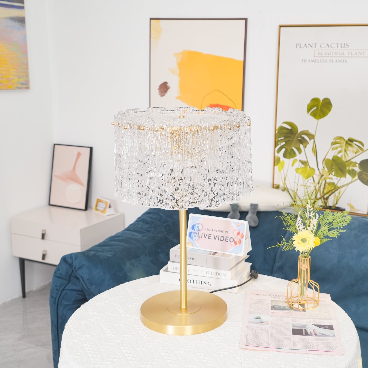 Glazen Tafellamp met Messing Voet – Design Verlichting voor Interieur | Sansoti