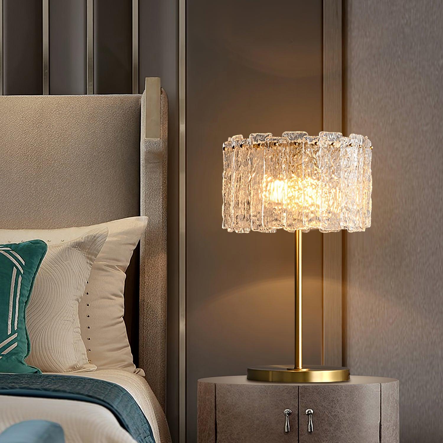 Glazen Tafellamp met Messing Voet – Design Verlichting voor Interieur | Sansoti