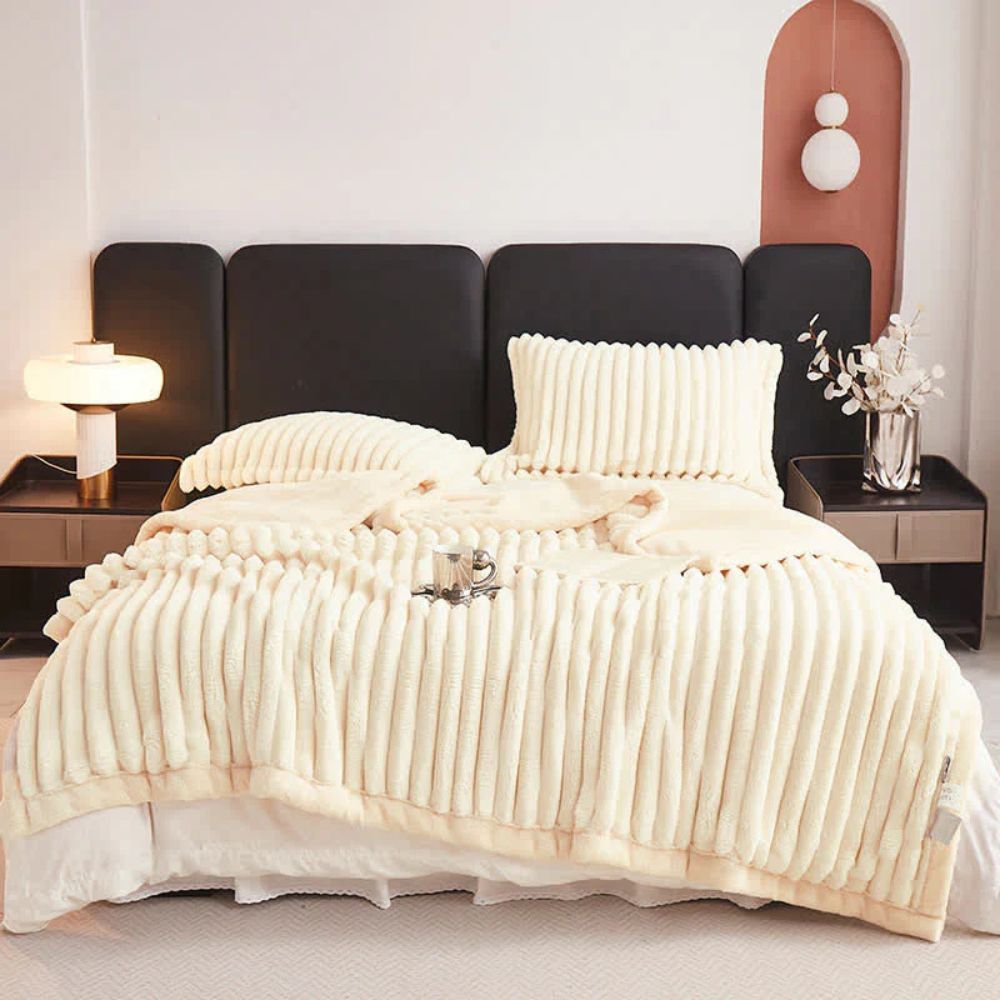 Plush Fleece Throw Double-Sided Microfiber 180x200 200x230 Cloud-Soft Warm Comfortable Living Room Bedroom Blanket | Sansoti