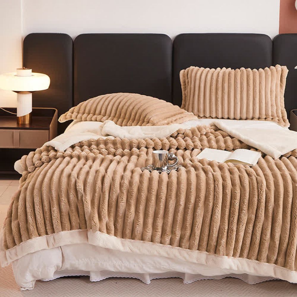 Plush Fleece Throw Double-Sided Microfiber 180x200 200x230 Cloud-Soft Warm Comfortable Living Room Bedroom Blanket | Sansoti
