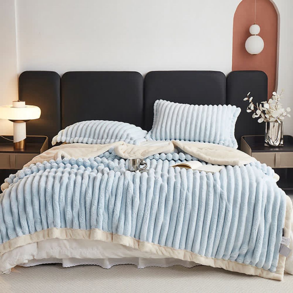 Plush Fleece Throw Double-Sided Microfiber 180x200 200x230 Cloud-Soft Warm Comfortable Living Room Bedroom Blanket | Sansoti