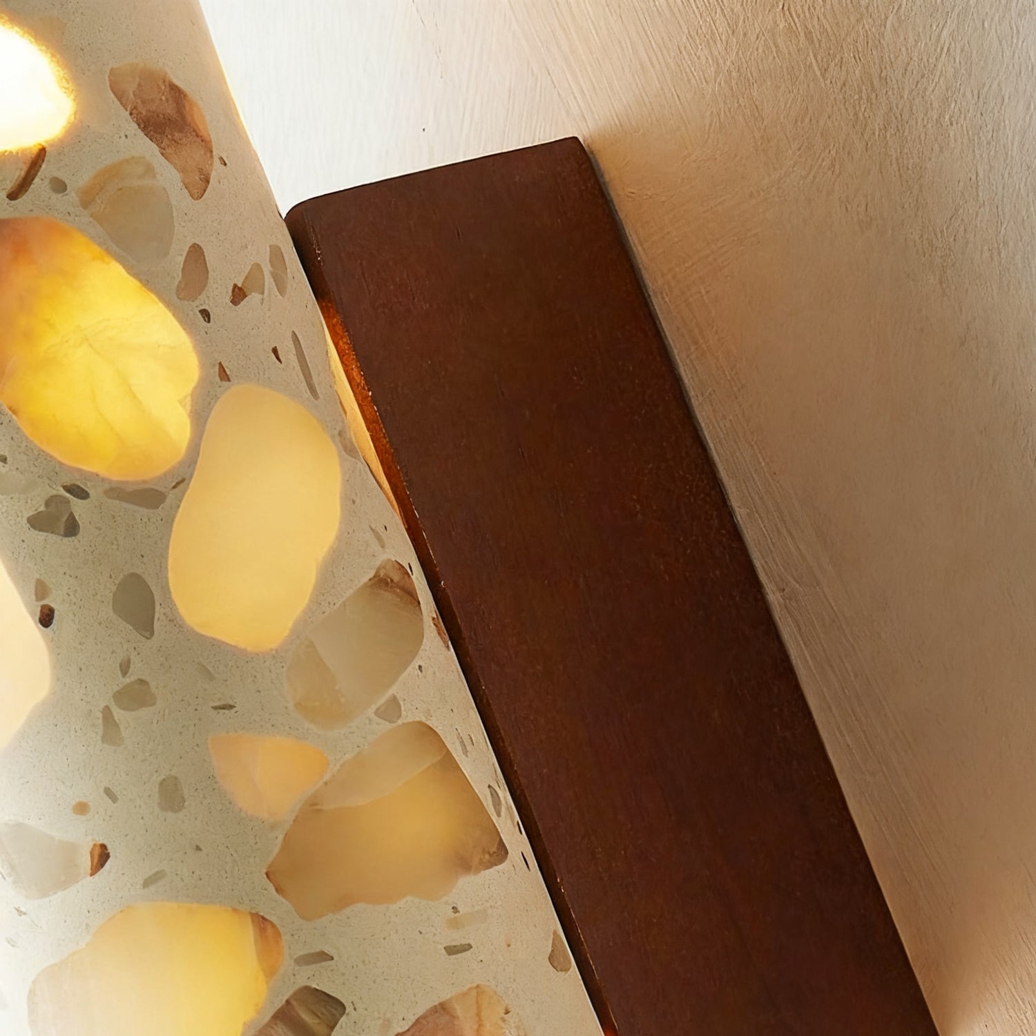 Wandlamp Terrazzo Cilinder – Walnoot Houten Basis – Handgemaakt Natuursteen – Retro Kolom Design – Warm Licht G9 – Woonkamer Slaapkamer Gang | Sansoti