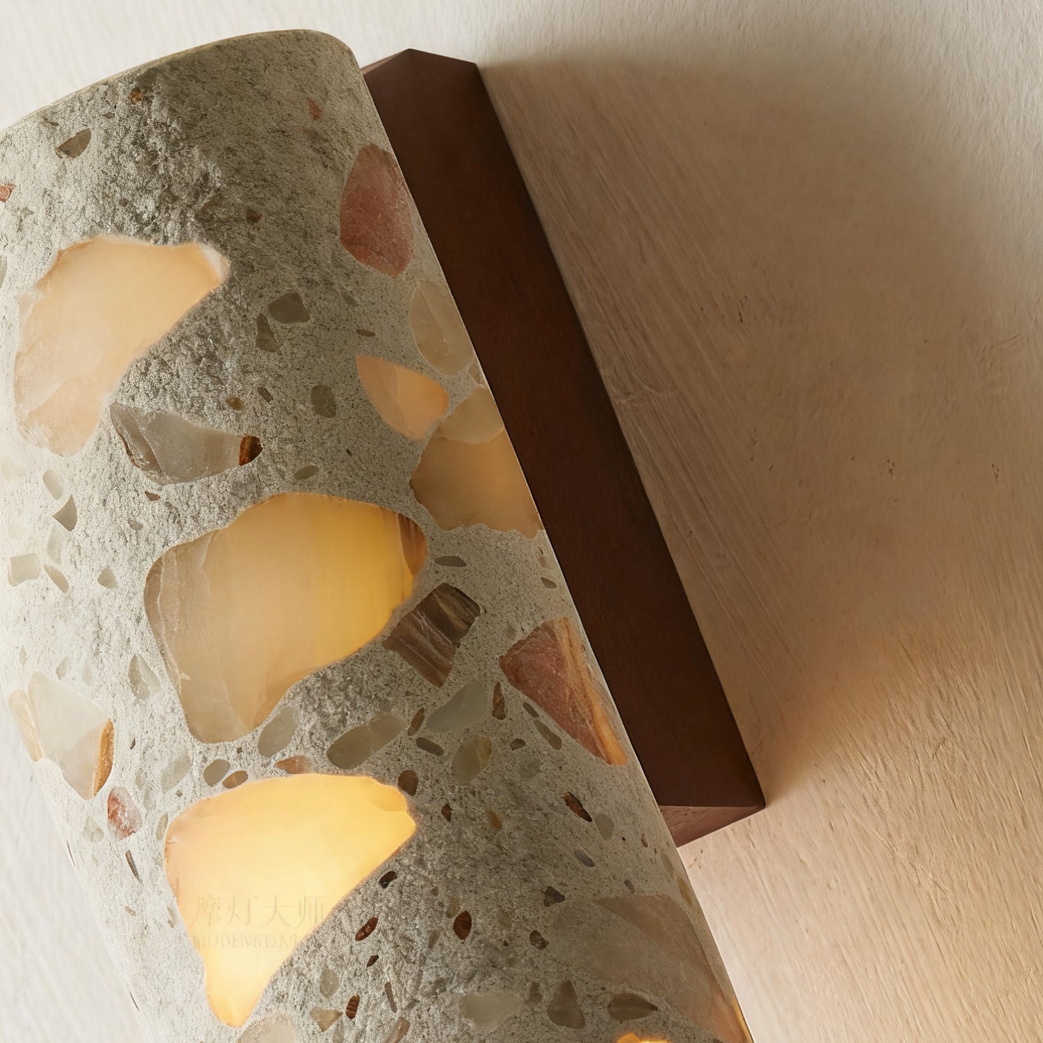 Wandlamp Terrazzo Cilinder – Walnoot Houten Basis – Handgemaakt Natuursteen – Retro Kolom Design – Warm Licht G9 – Woonkamer Slaapkamer Gang | Sansoti