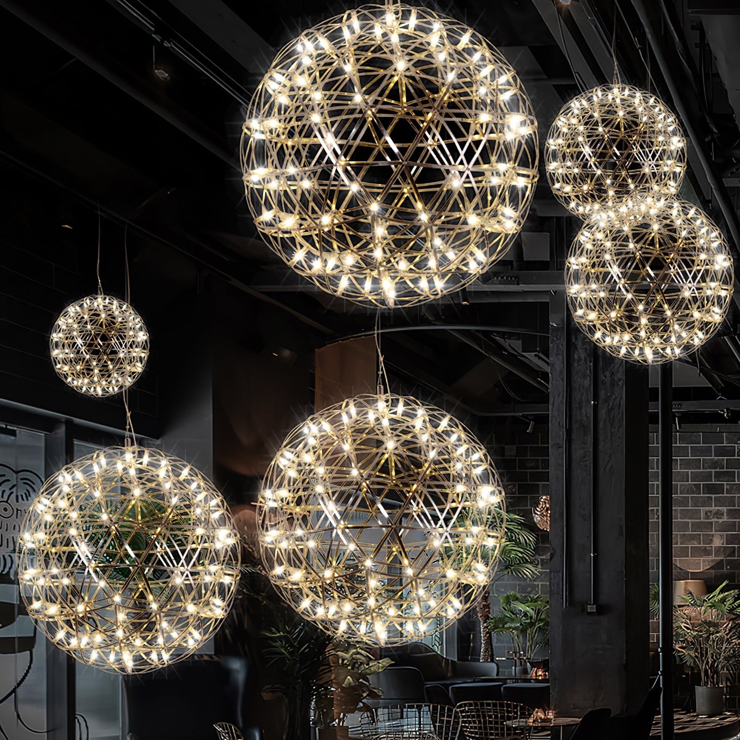LED Hanglamp Bol Zilver Sfeerverlichting Moderne Lichtbol met Dimbare Lichtpunten Transparante Kristalbol Decoratief Scandinavisch Warm Wit Industrieel Design Interieurlamp | Sansoti