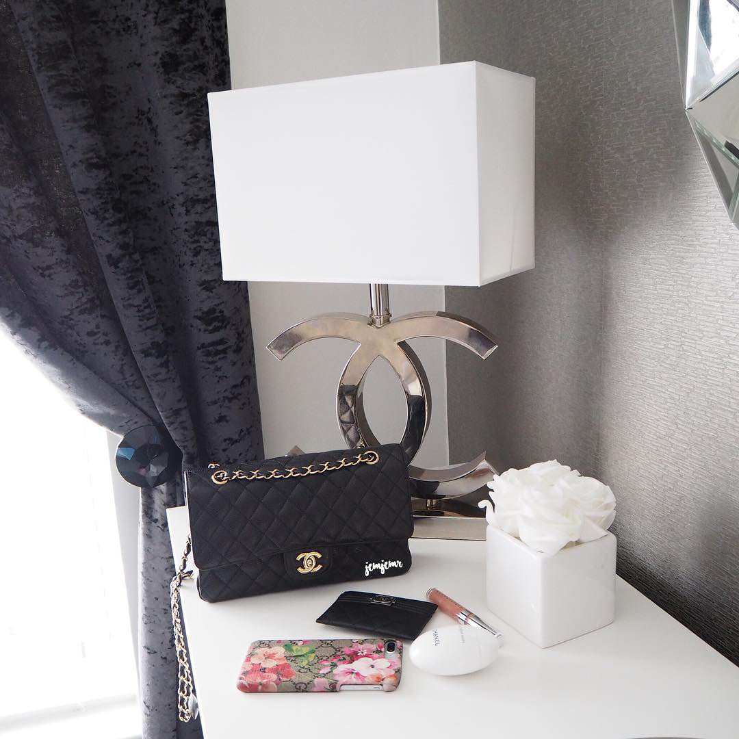 Roestvrij Stalen Tafellamp met Stoffen Kap – Luxe Designlamp Goud/Chroom met Zwart/Wit – E26/E27 Fitting – Ø36.5×H62cm | Sansoti