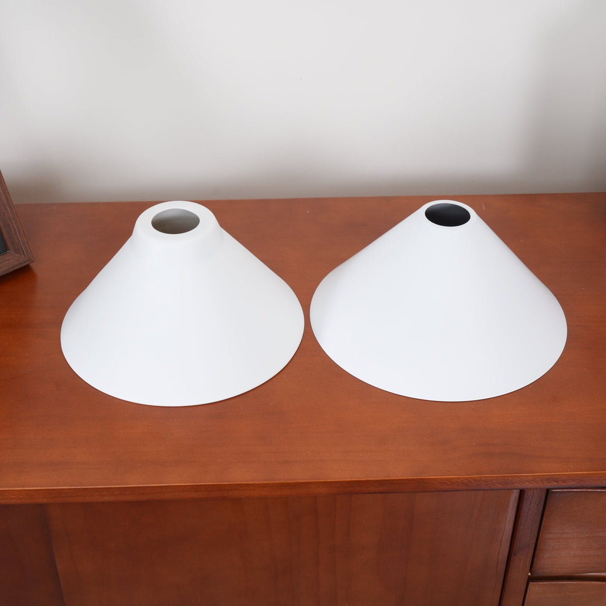Hanglamp Twee Armen Geborsteld Messing Kegelvormige Kappen Eetkamer Keukeneiland Verlichting Sfeerverlichting | Sansoti