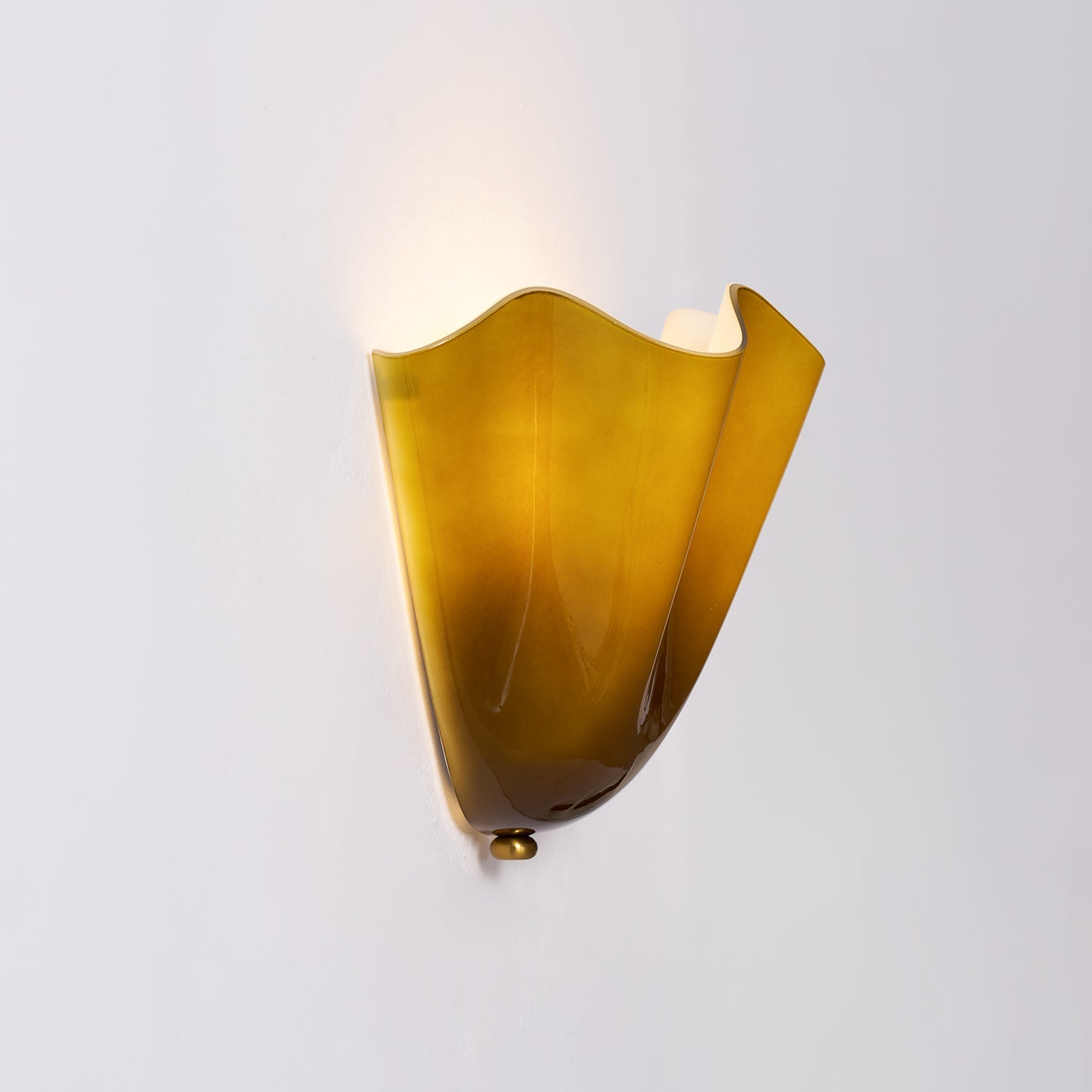 Petalia Wandlamp — Sculptural Petal-Geïnspireerde Glazen Wandverlichting met G9 Fitting en Hardwired Installatie (28 × 25 × 13 cm) | Sansoti