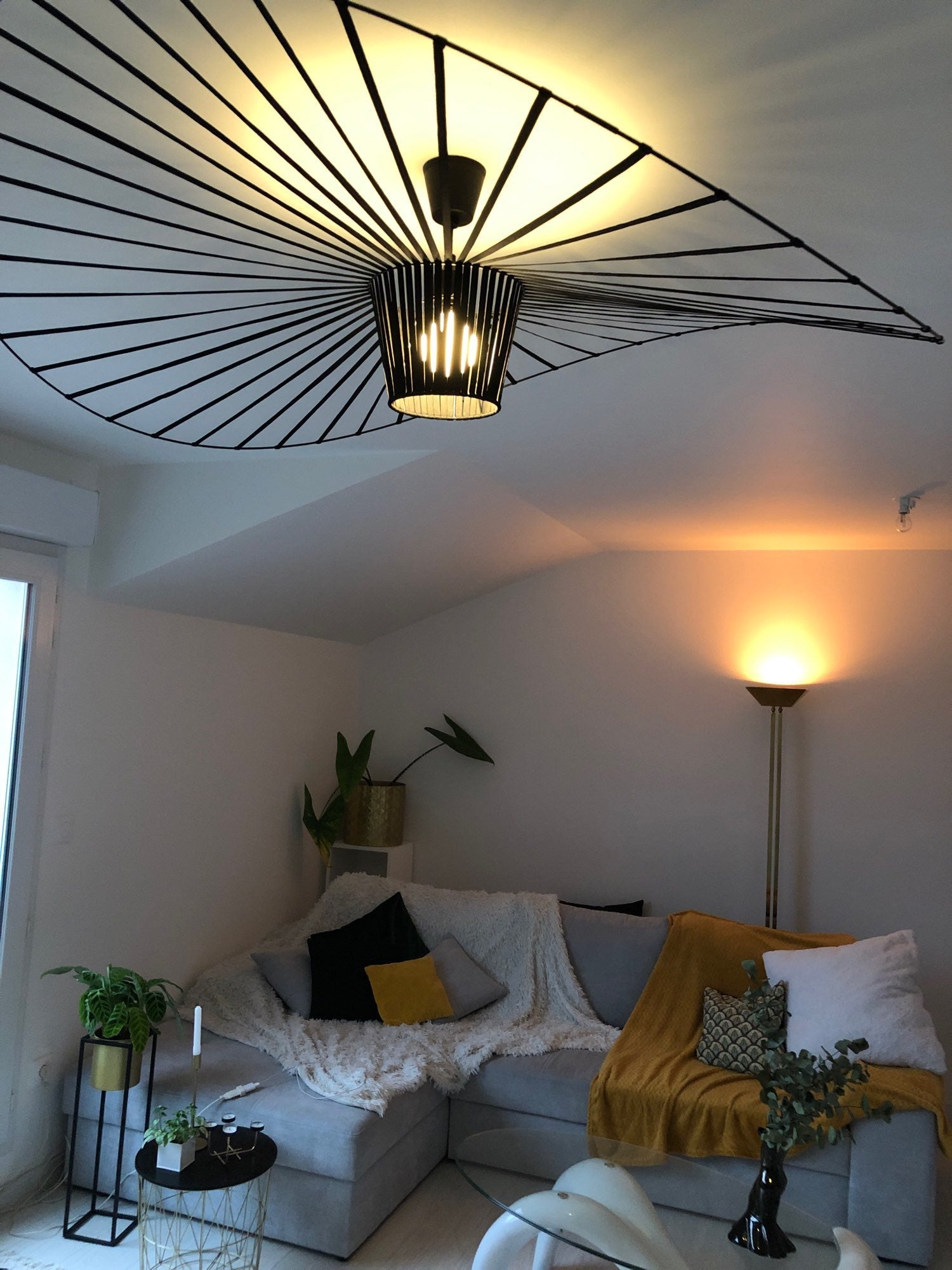 Hanglamp met Polyurethaan Ribbons – Sculptural Design Fiber Grote Zwevende Pendellamp Eetkamer – Ø80cm-Ø200cm | Sansoti