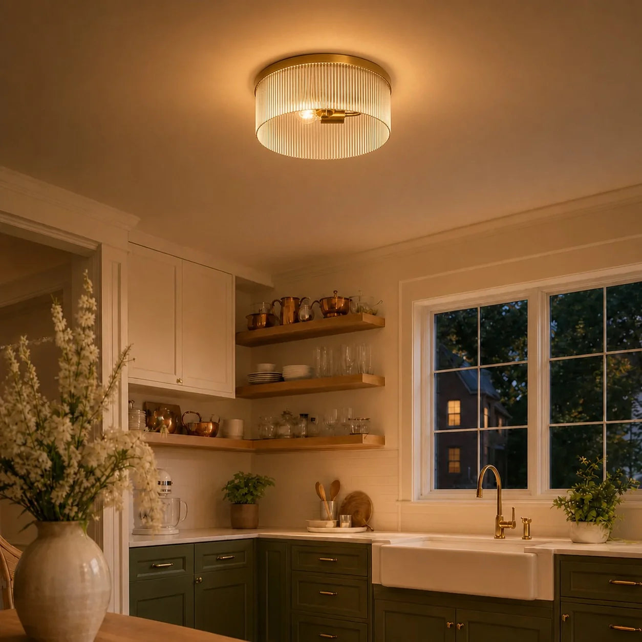 Ronde Plafondlamp met Geribbeld Glas en Landelijke Afwerking – Warm Sfeerlicht voor Lage Plafonds | Sansoti