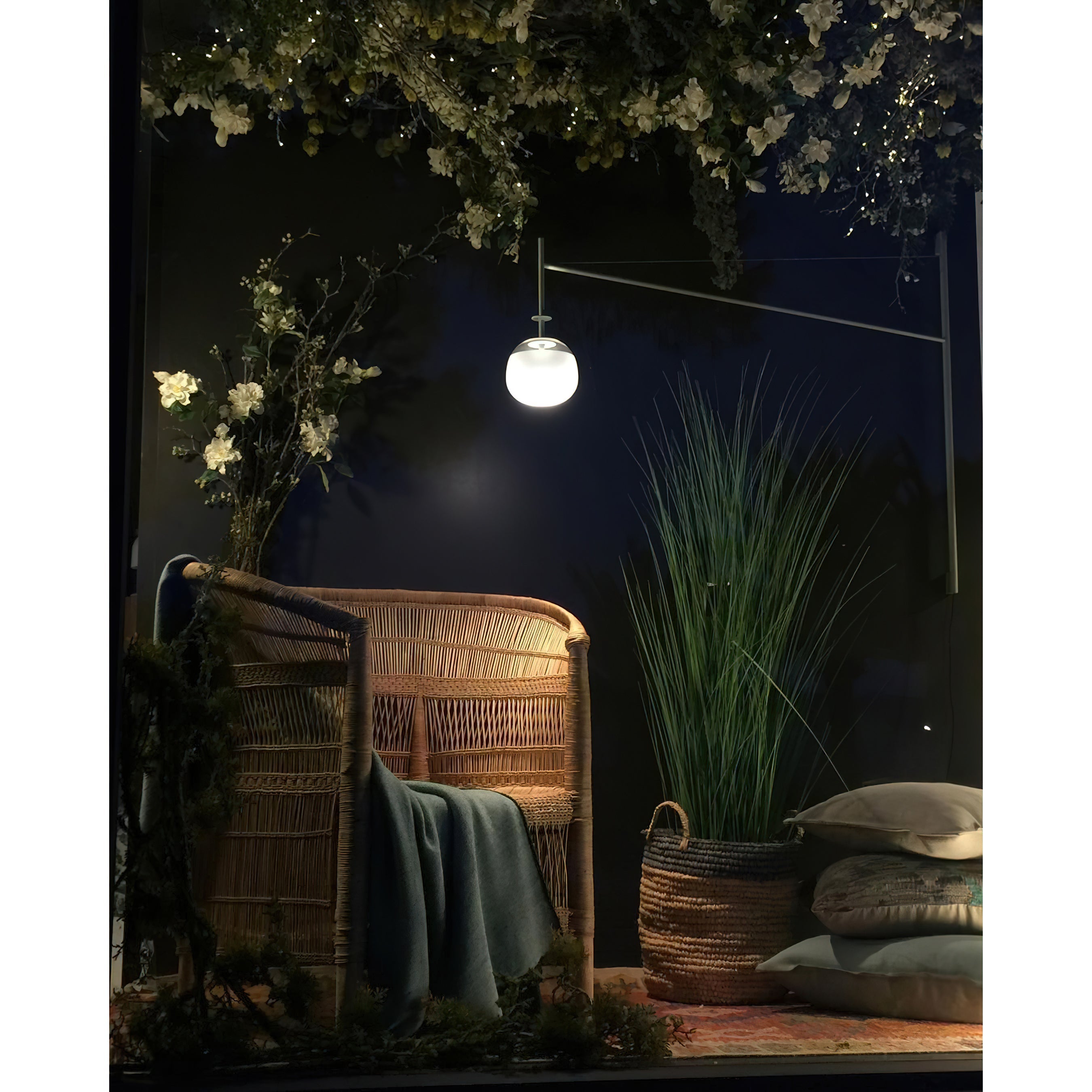 Verstelbare Wandlamp met Zwenkarm | Mondgeblazen Glazen Kap | Stekkermodel | Sansoti