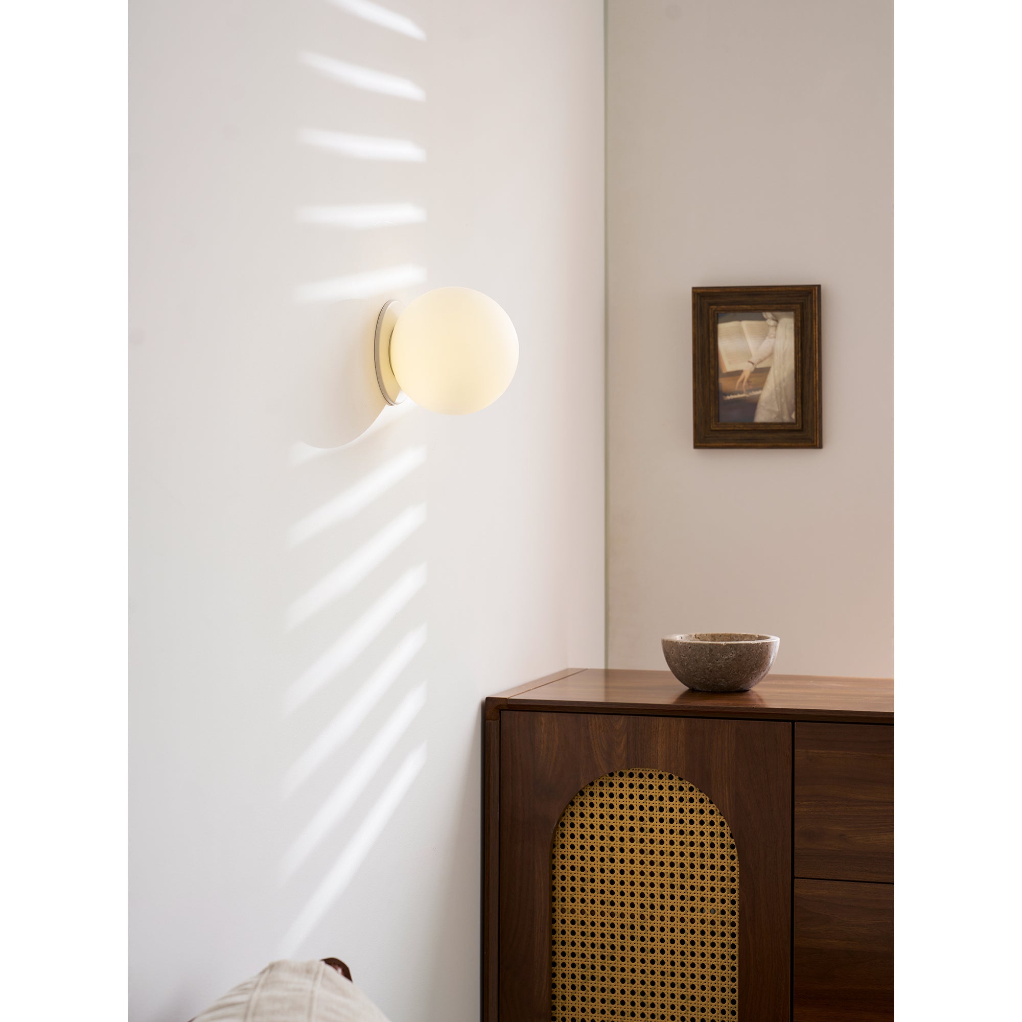Glazen Wandlamp met Gouden of Zilveren Fitting – Modern Design voor Slaapkamer en Woonkamer | Sansoti