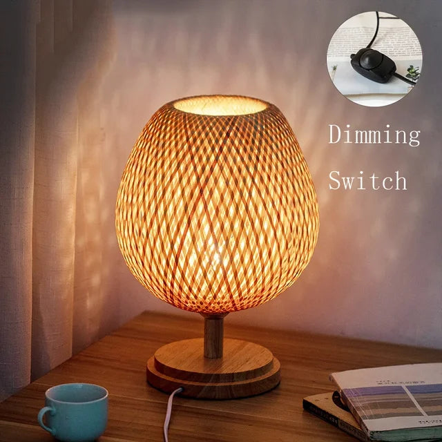 Rustieke Bamboe Tafellamp met Handgemaakte Houten Voet – Vintage Sfeerverlichting voor Woonkamer, Slaapkamer en Bureau | Sansoti