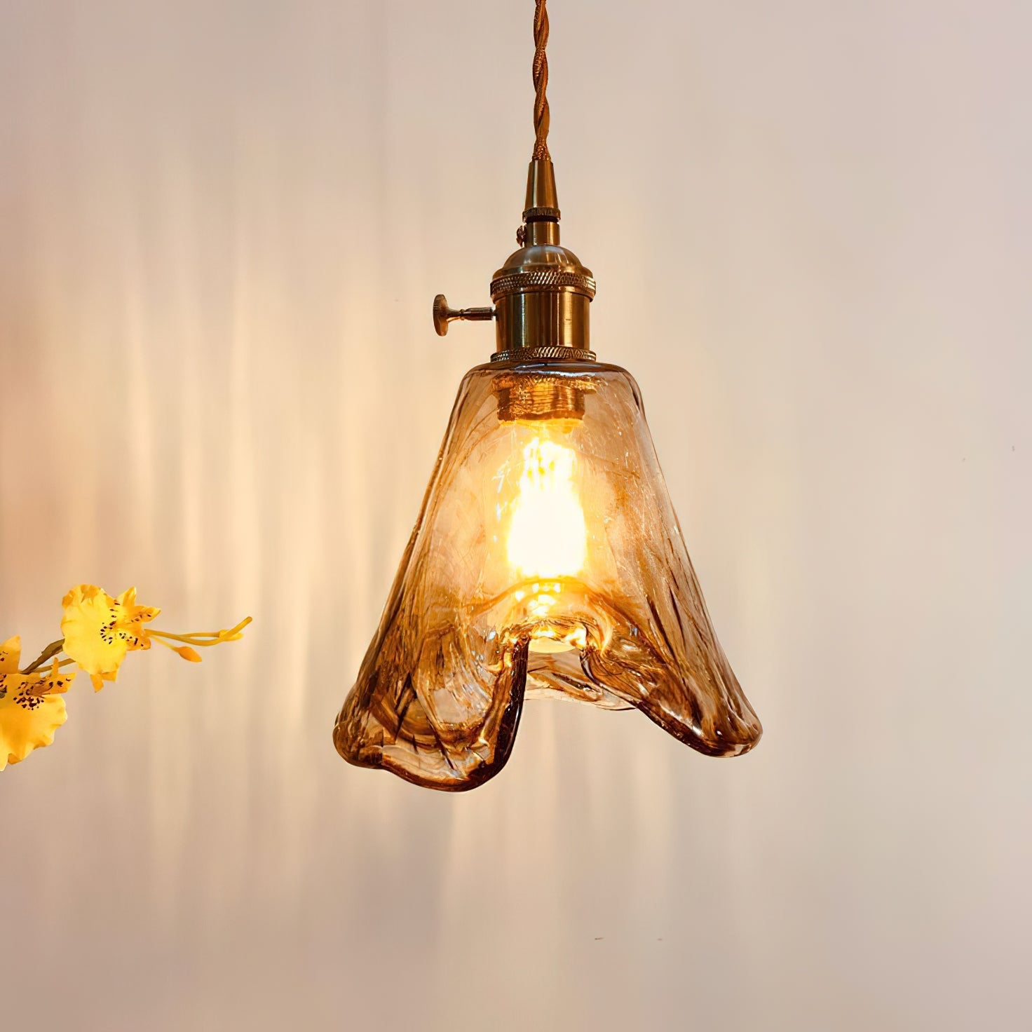Vintage Hanglamp Messing & Amber Glas – Retro Verlichting Eetkamer Keukeneiland Bar Restaurant – E26/E27 Max 40W | Sansoti