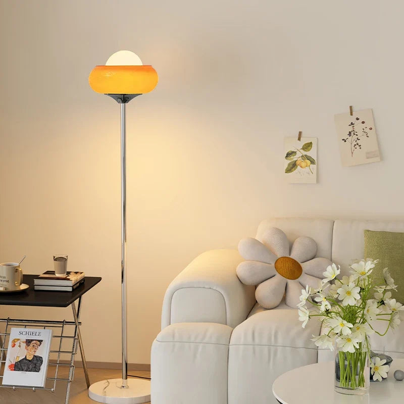 Lampadaire en verre et acier 155 cm orange à intensité variable, LED, design rétro Bauhaus, pour salon et chambre, lampe de lecture | Sansoti