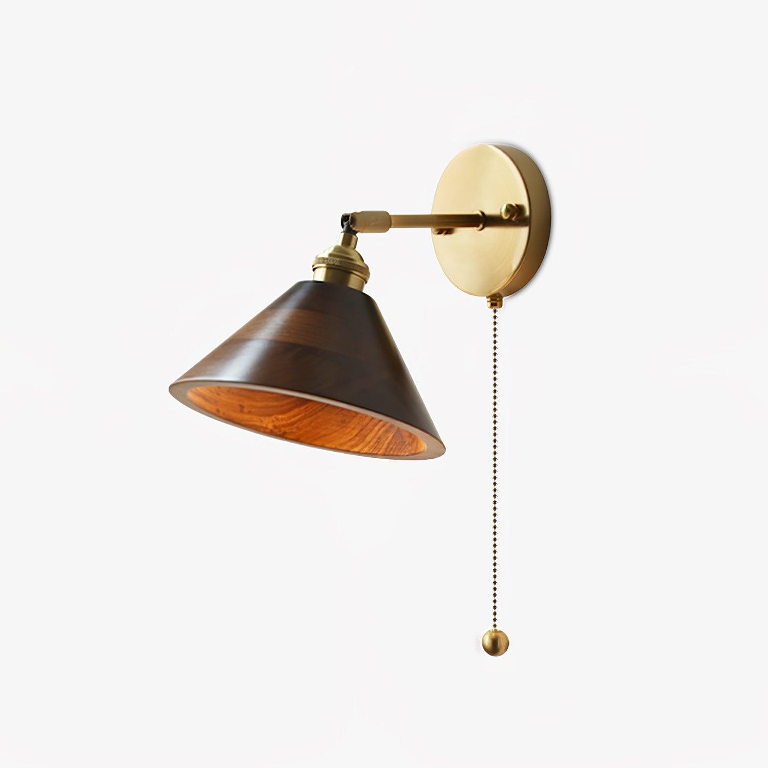Vintage Wandlamp met Walnoothouten Kap en Messing Armatuur – Dubbele Schakelaar Design | Sansoti