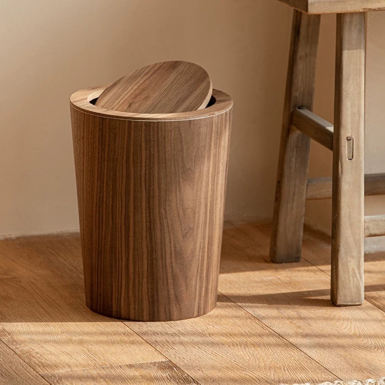 Houten Prullenbak Woonkamer Draaibaar Deksel Dubbelwandig Keuken Badkamer Kantoor Vuilnisbak Houtlook Afvalbak Bureau | Sansoti